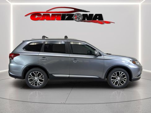 Used 2017 Mitsubishi Outlander SE FWD image 12