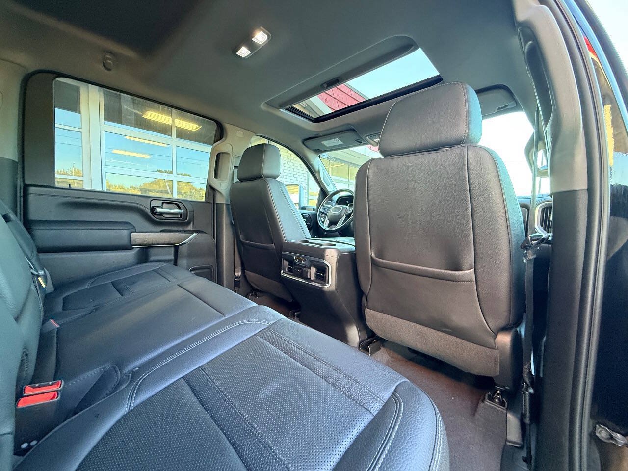 Used 2020 GMC Sierra 2500 Denali w/ Denali Ultimate Package AWD/4WD image 42