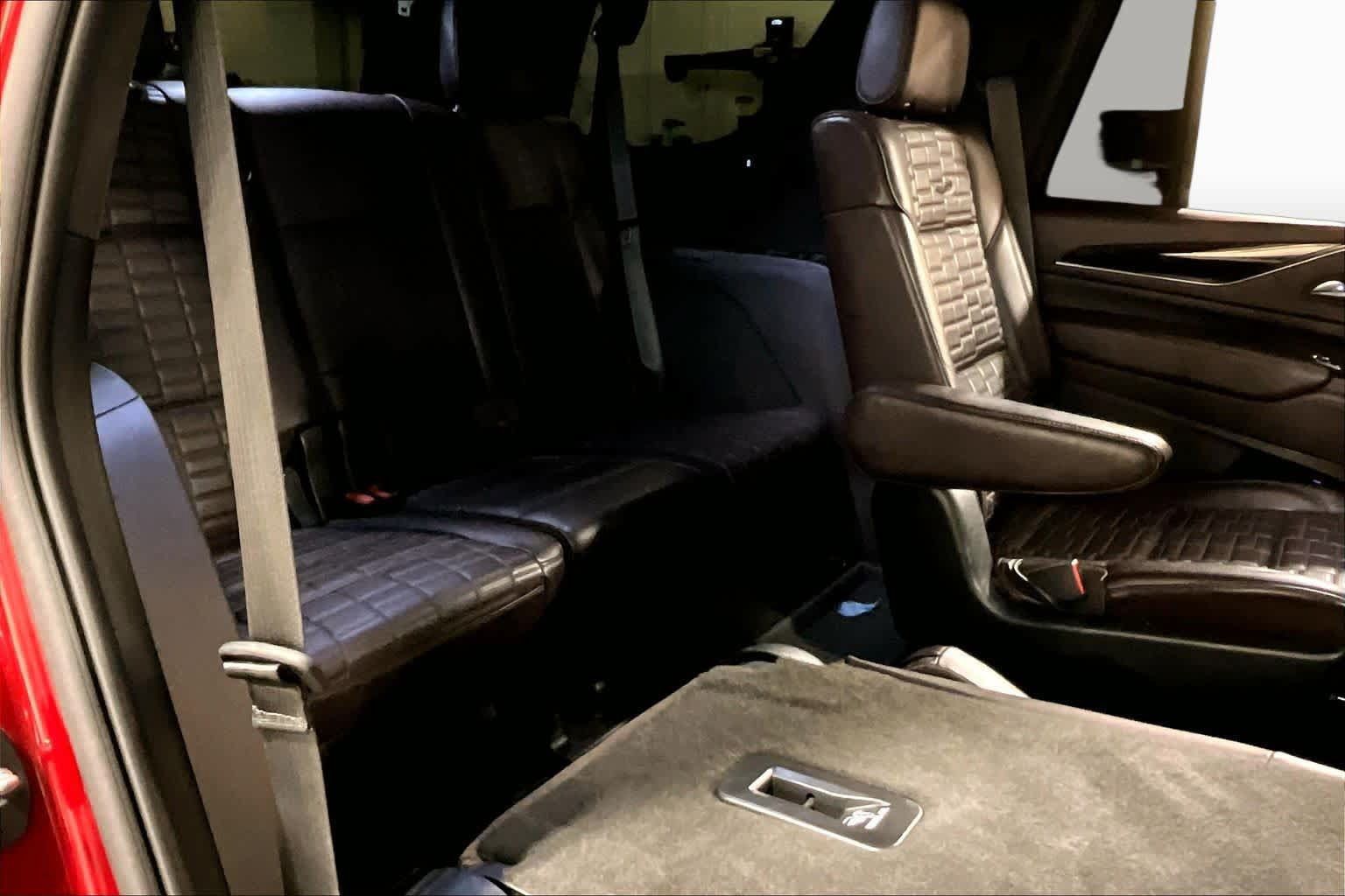 Used 2023 Cadillac Escalade Sport Platinum AWD/4WD image 20