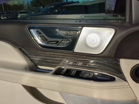 Used 2023 Lincoln Navigator L Black Label image 12