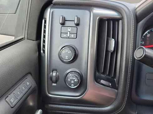 Used 2019 Chevrolet Silverado 2500 LTZ AWD/4WD image 14