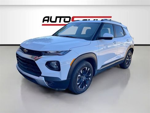 Used 2023 Chevrolet TrailBlazer LT image 3