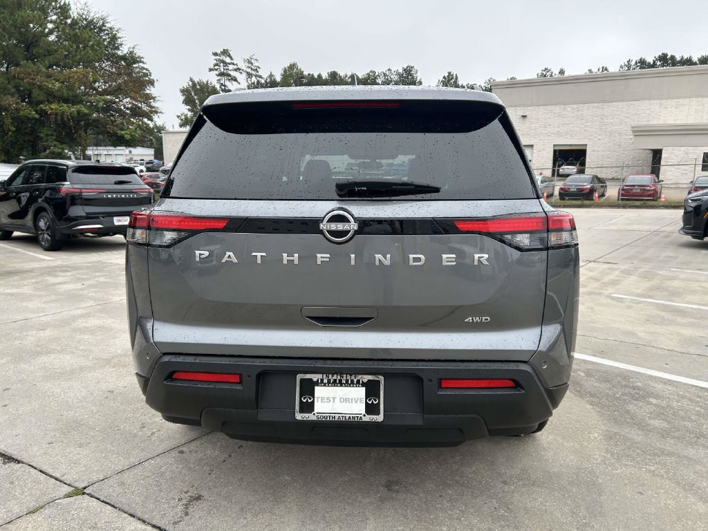 Used 2025 Nissan Pathfinder SV AWD/4WD image 4