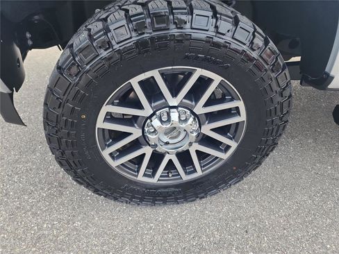 Used 2018 Ford F250 Lariat w/ Lariat Value Package image 9