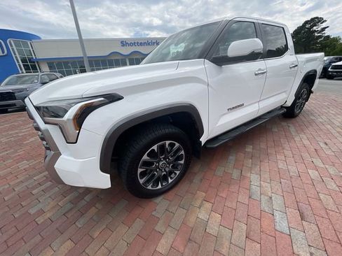 Used 2024 Toyota Tundra Limited w/ Power Package AWD/4WD image 25