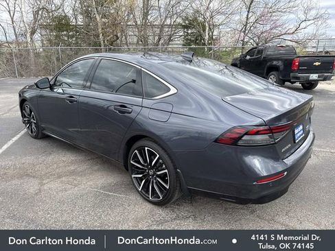 Used 2024 Honda Accord Touring image 9