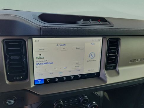 New 2025 Ford Bronco Outer Banks image 16