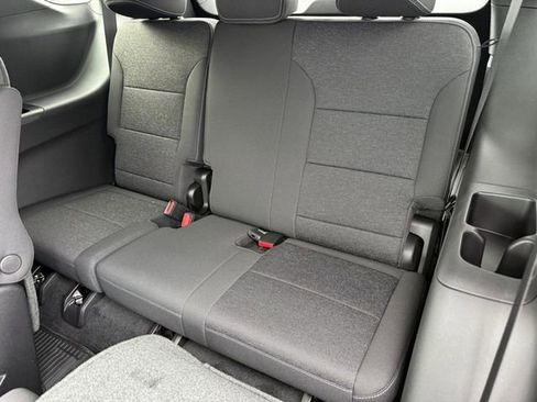 New 2026 Chevrolet Traverse LT w/ LPO, Floor Liner Package image 5