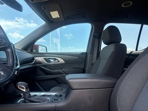 Used 2023 Chevrolet Traverse LT FWD image 40