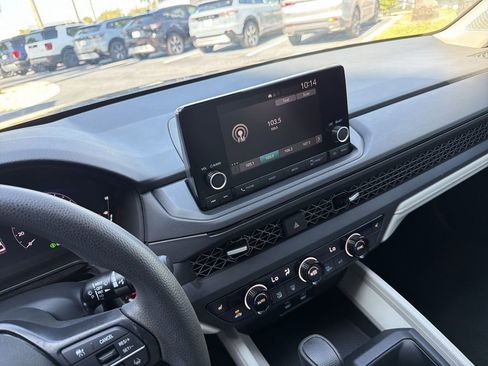 Used 2024 Honda Accord EX image 26