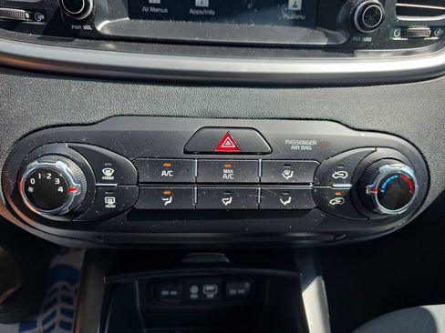 Used 2019 Kia Sorento L FWD image 31