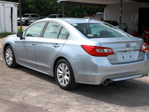 Used 2017 Subaru Legacy 2.5i Premium image 5