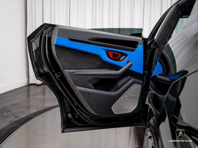 Used 2024 Lamborghini Urus S AWD/4WD image 23