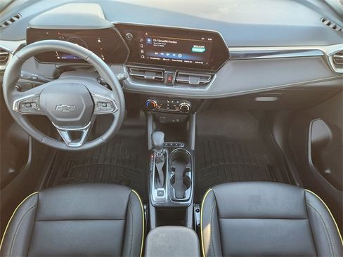 Used 2025 Chevrolet TrailBlazer ACTIV image 26