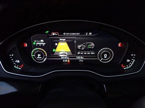 Used 2020 Audi Q5 e Prestige image 28