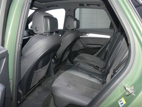 Used 2021 Audi Q5 e Premium Plus w/ Premium Plus Package AWD/4WD image 28