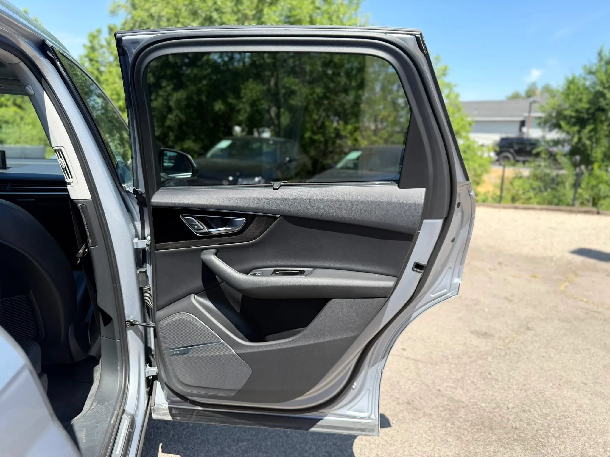Used 2019 Audi Q7 3.0T Premium Plus w/ Premium Plus Package AWD/4WD image 13