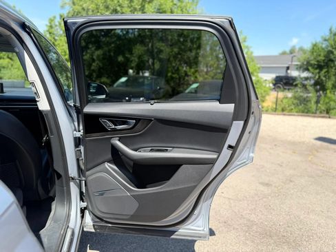 Used 2019 Audi Q7 3.0T Premium Plus w/ Premium Plus Package AWD/4WD image 13