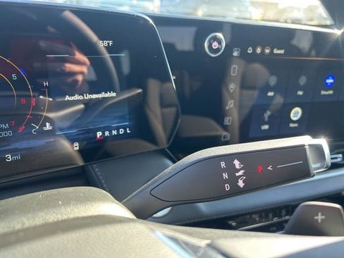 New 2026 Chevrolet Equinox LT FWD image 28