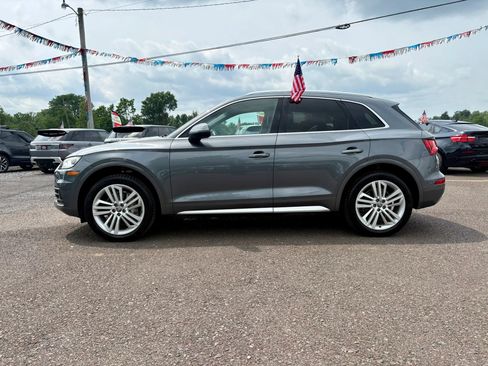 Used 2020 Audi Q5 2.0T Premium Plus w/ Premium Plus Package AWD/4WD image 2