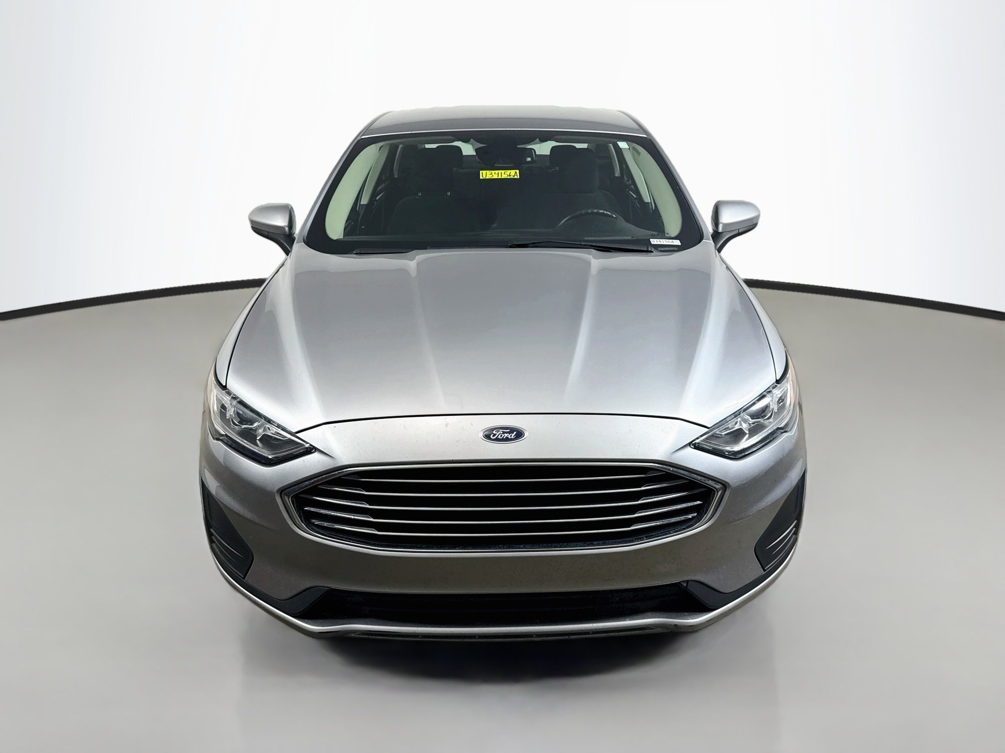 Used 2020 Ford Fusion SE FWD image 2