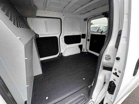 Used 2019 Nissan NV200 S w/ Cruise Control Package image 4