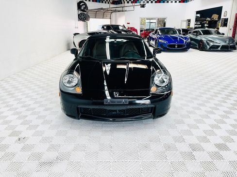 Used 2002 Toyota MR2 image 4