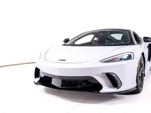 New 2026 McLaren GTS RWD image 10