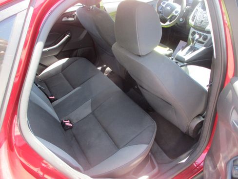 Used 2013 Ford Focus SE image 8