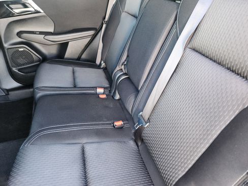 Used 2025 Mitsubishi Outlander ES image 19