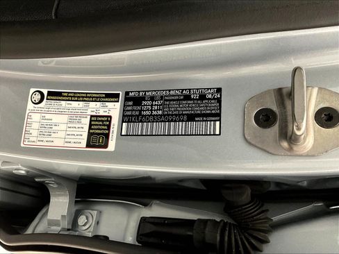 Certified 2025 Mercedes-Benz E 53 AMG e 4MATIC Sedan image 19