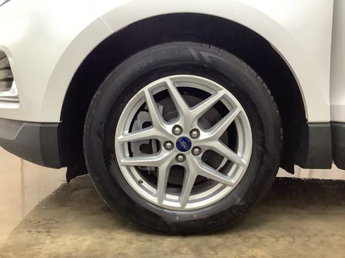 Used 2022 Ford Edge SEL AWD/4WD image 23