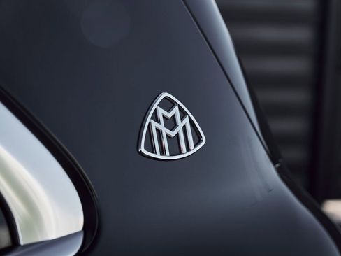 Used 2024 Mercedes-Benz Maybach GLS 600 4MATIC image 9
