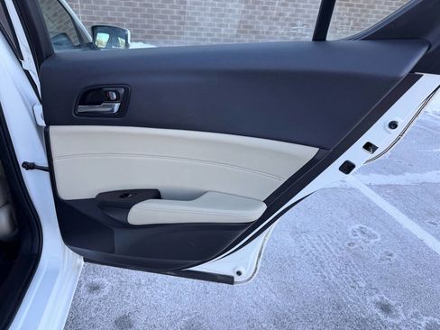 Used 2013 Acura ILX 1.5L Hybrid w/Tech 4dr Sedan w image 33