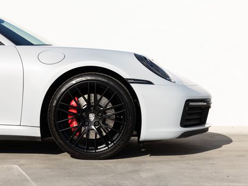 Certified 2023 Porsche 911 Carrera S image 11