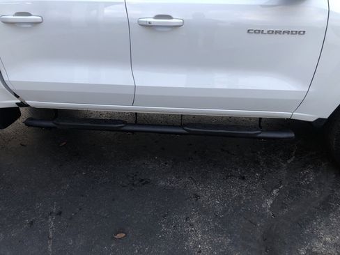 Used 2024 Chevrolet Colorado Z71 w/ Z71 Convenience Package 2 image 7