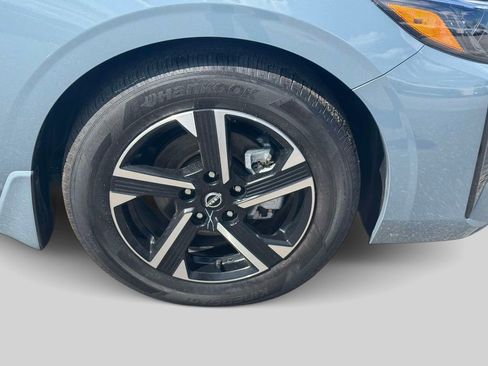 Used 2025 Nissan Sentra SV FWD image 8