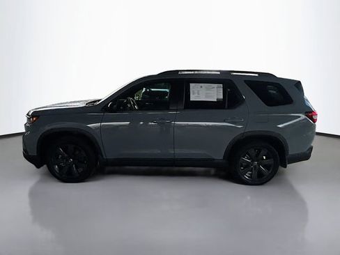 Certified 2025 Honda Pilot Sport image 5