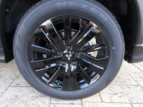 New 2025 Mitsubishi Outlander Sport LE image 11