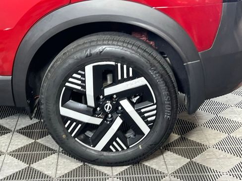 Used 2025 Nissan Kicks SV image 13