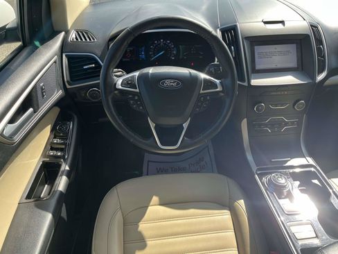 Used 2019 Ford Edge SEL w/ Equipment Group 201A FWD image 11
