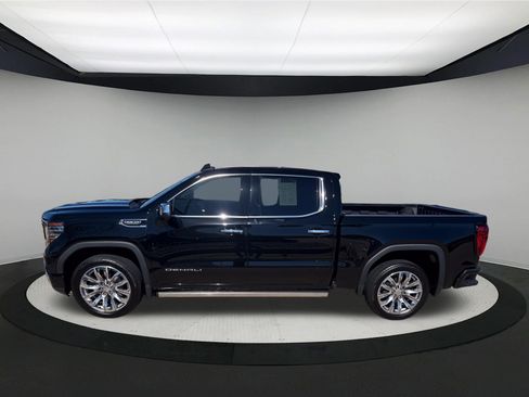 Used 2024 GMC Sierra 1500 Denali w/ Denali Reserve Package AWD/4WD image 4