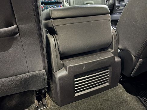 Used 2018 Chevrolet Silverado 1500 LT w/ LT Eassist Package image 24