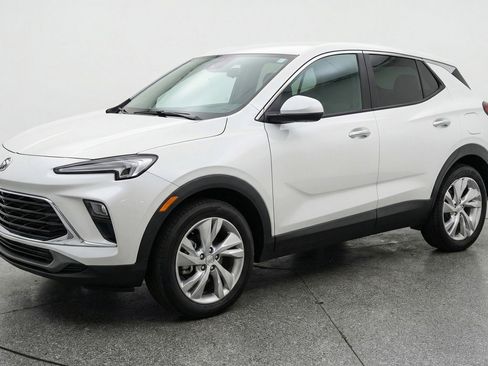 Used 2025 Buick Encore GX Preferred image 3