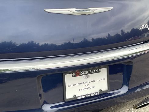 Used 2014 Chrysler 300 C AWD/4WD image 42