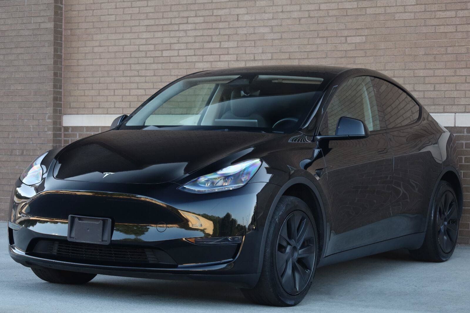 Used 2025 Tesla Model Y Long Range RWD image 5