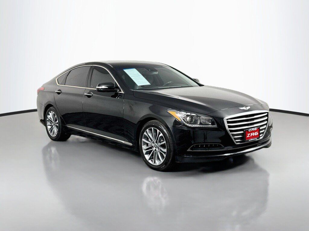 Used 2016 Hyundai Genesis 3.8 RWD image 7
