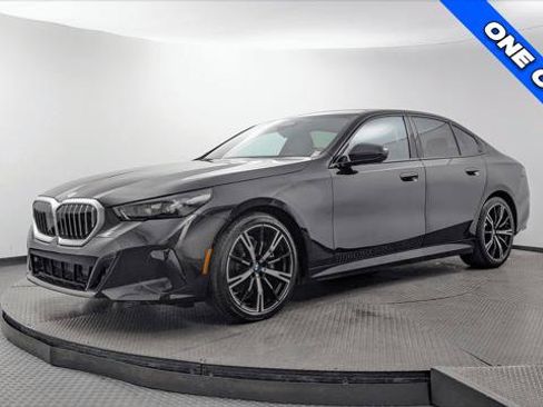 Used 2024 BMW 530i w/ M Sport Package RWD image 2