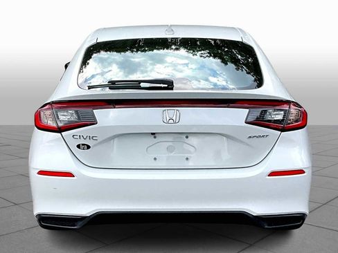 Used 2023 Honda Civic Sport image 4