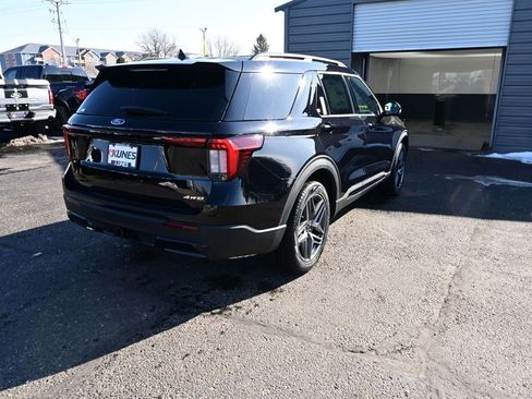 New 2026 Ford Explorer ST-Line w/ ST-Line Street Pack image 10